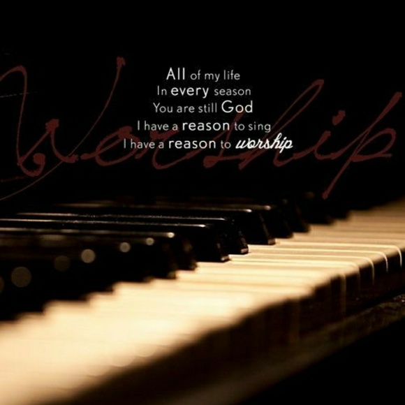 Meet your Posher, Krista - Picture 1 of 2